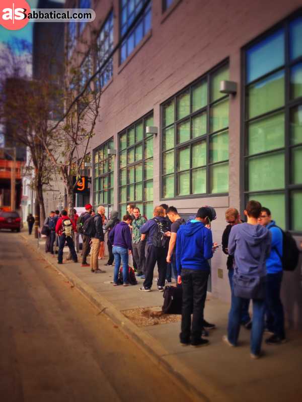 making friends while queueing for a hackathon in San Francisco