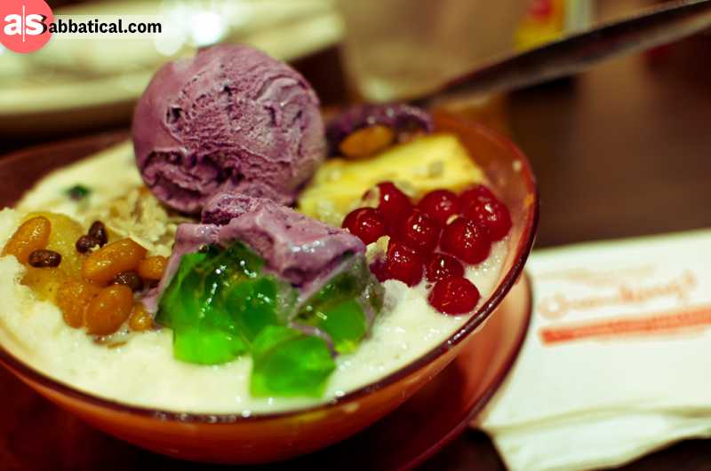 Halo Halo is the most popular Filipino dessert, and is delicious!