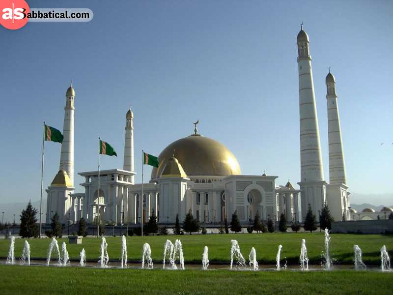 Where is Turkmenistan, you can find many beutiful mosques. Turkmenbashi Ruhy Mosque is just one of the beautiful mosques of Turkmenistan.