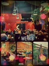 WERK 8 Basel - having a relaxed business lunch and then working from a comfortable couch